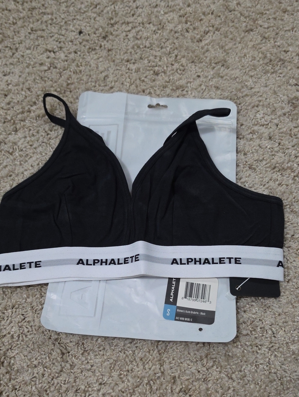 Alphalete Black Wireless Logo Band Bralette